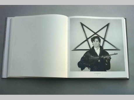 裁判勝訴記念：メイプルソープ写真集展＋トークショー