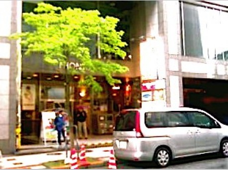 『靖国』上映中止活動右翼の「表現の自由」を奪った国家権力