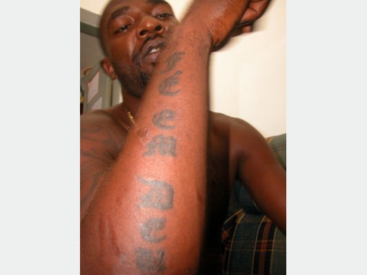 ファヴェーラに君臨するバイレファンキの帝王ミスター・カトラを追う『ミスター・カトラ/キング・オブ・バイレファンキ』試写会ご招待