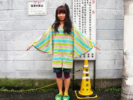 映像作家・平岡香純の五感をくすぐる『落書き色町』、あふりらんぽのピカチュウ主演に