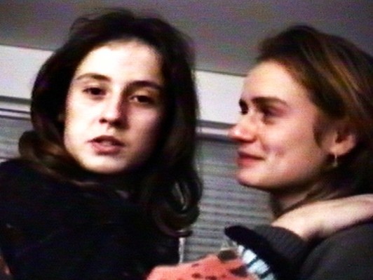 サビーヌの悲劇には胸が痛む。けれども、この映画を見た後の心は驚くほど軽い。『彼女の名はサビーヌ』クロスレビュー