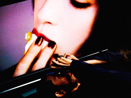 写真を撮り重ねたかのような映像美とエロティシズム―　『ゼラチンシルバーLOVE』クロスレビュー