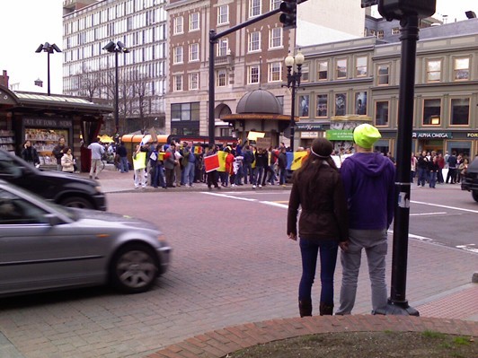 モーリー・ロバートソンの『チベット・リアルタイム ～番外編～』：迷走する「Twitter革命」、モルドバ共和国と沿ドニエストルの現状