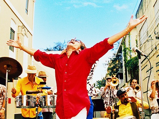 ジェニファー・ロペス製作×マーク・アンソニー主演！伝説のサルサシンガー、エクトル・ラボーの人生を描く『エル・カンタンテ』レビュアー募集