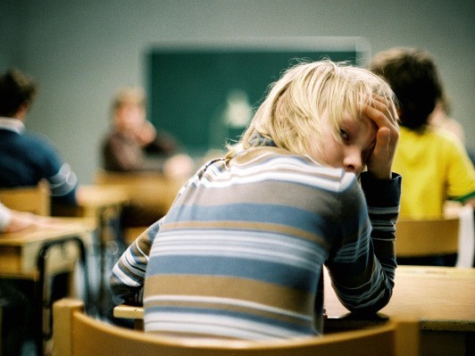 [CINEMA]孤独な少年が初めて恋に落ちた相手は、12歳のまま生き続けるヴァンパイアだった―『ぼくのエリ  200歳の少女』レビュアー募集