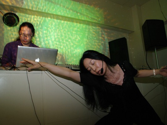  「これは聴覚で味わう文学作品である」