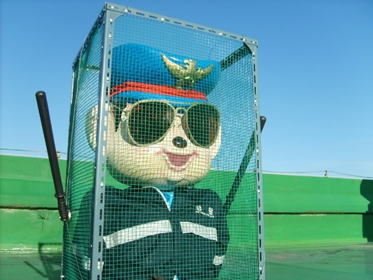 イ・ミョンバク前大韓民国大統領への痛烈批判、ポドリ君の部屋は半島の縮図だった!?