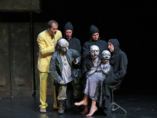 「ホドロフスキーの表現は常に開かれている」人形芝居『聖★腹話術学園』演出家語る