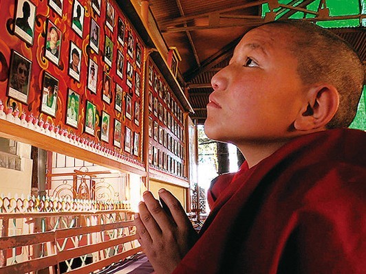 日本人が捉えたチベット人の非暴力の闘い、後を絶たない“焼身抗議”とは―『ルンタ』