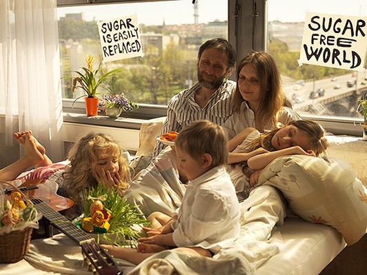 砂糖ビジネス界の「シュガー・マフィア」の正体とは!?『シュガー・ブルース』監督が語る 砂糖ビジネス界の「シュガー・マフィア」の正体とは!?『シュガー・ブルース』監督が語る