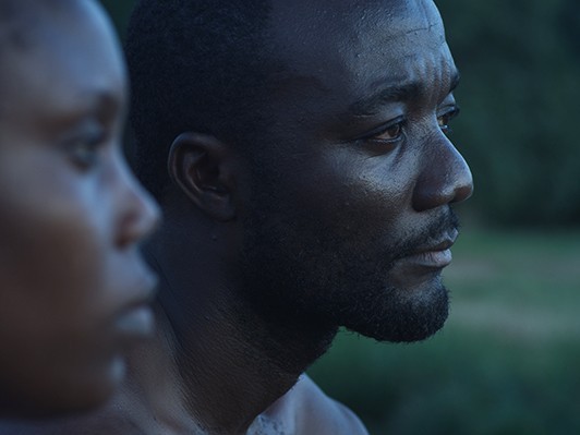 日本人監督が描く、アフリカからNYにやってきた移民の戸惑い 映画『リベリアの白い血』
