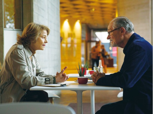 静かなリタイア生活送る男の元に届いた奇妙な遺品『ベロニカとの記憶』