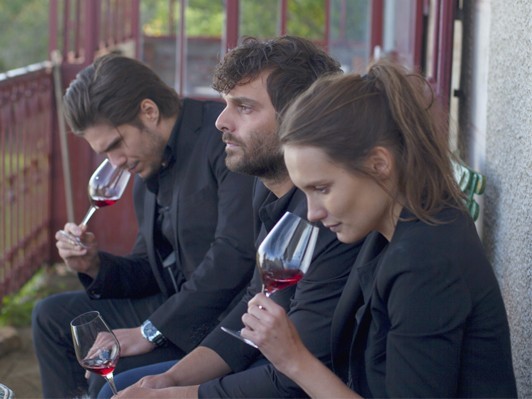 都市生活者を描き続けた監督がワイン農家を撮った理由『おかえり、ブルゴーニュへ』