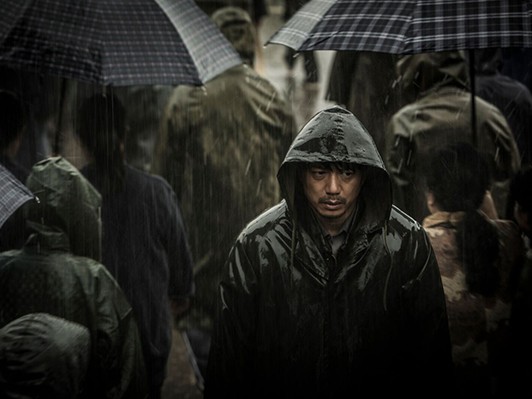 東京国際映画祭W受賞！繁栄へ突き進む中国で猟奇殺人に取り憑かれる男『迫り来る嵐』