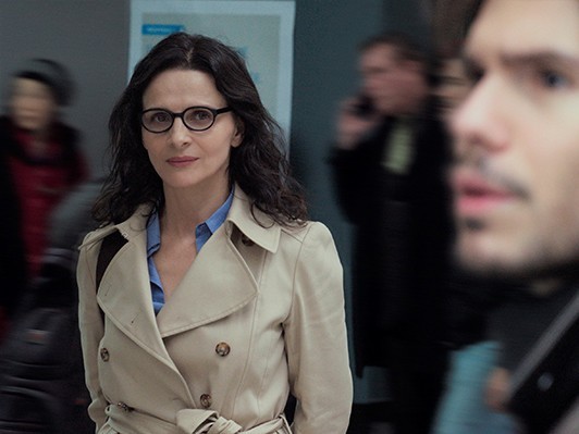 キャリア女性が仮想恋愛に溺れる『私の知らないわたしの素顔』 J・ビノシュ主演作