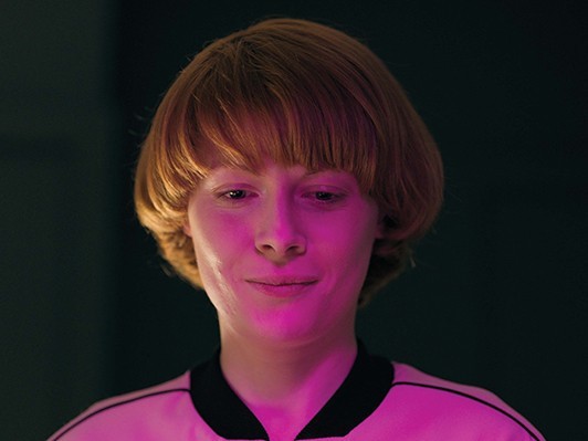 美しい花が人類を支配する『リトル・ジョー』カンヌ受賞エミリー・ビーチャム×ベン・ウィショー